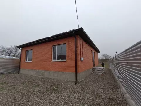 Дом в Ставропольский край, Пятигорск городской округ, с. Золотушка ул. ...