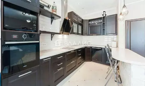 Продается 4-комнатная квартира