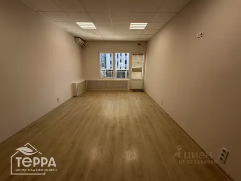 Офис в Крым, Евпатория просп. Победы, 4 (42 м)