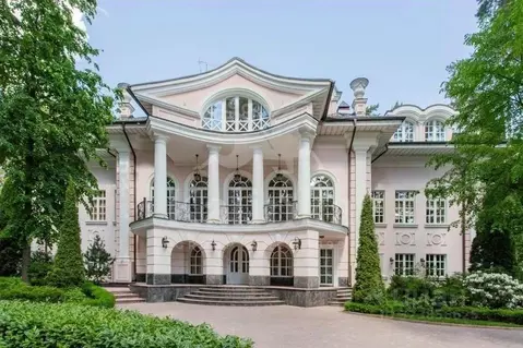 Дом в Московская область, Одинцовский городской округ, д. Жуковка  ...