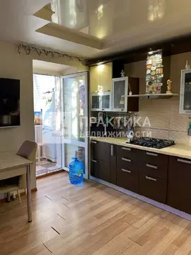 Продается 2-комнатная квартира