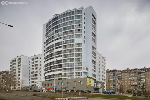 2-комнатная квартира: Челябинск, Комсомольский проспект, 122 (72.3 м)