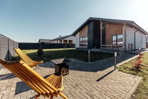 Дом в Свердловская область, Сысертский муниципальный округ, д. Малое ...