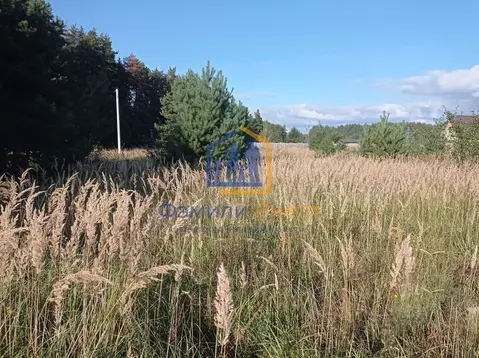 Участок в Калужская область, Малоярославецкий муниципальный округ, с. ...