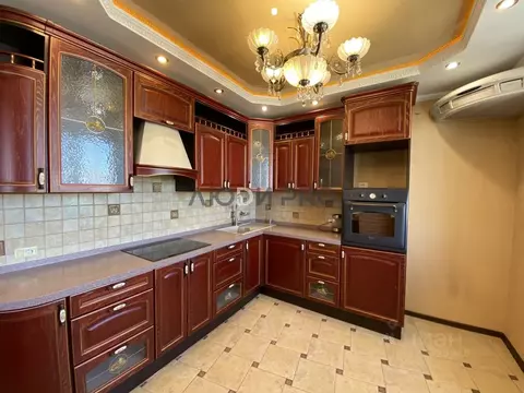 3-к кв. Кировская область, Киров ул. Преображенская, 82/1 (88.2 м)