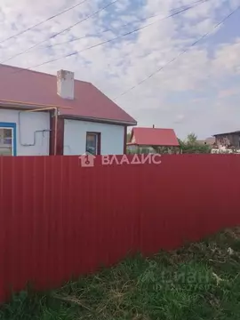 Дом в Башкортостан, Стерлитамакский район, Наумовский сельсовет, с. ...