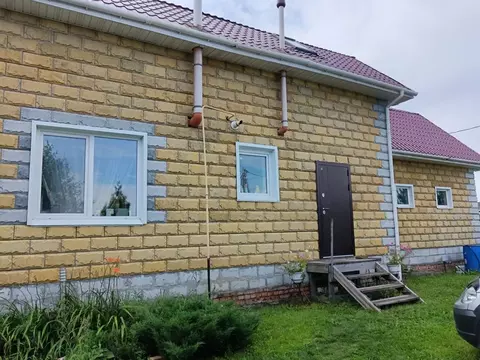 Дом в Омская область, Омский район, пос. Ростовка ул. Благодатная (200 ...