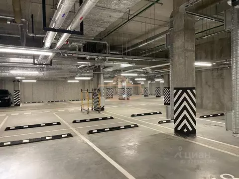 Гараж в Санкт-Петербург просп. Большой Васильевского острова, 67 (14 ...