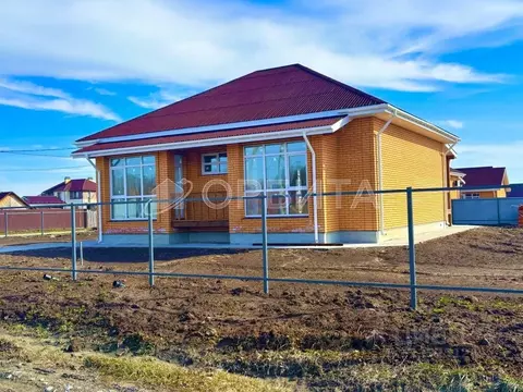 Дом в Тюменская область, Тюменский муниципальный округ, пос. ...