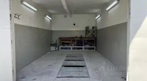 Гараж в Краснодарский край, Новороссийск ГСК 23 тер., с103 (18 м)