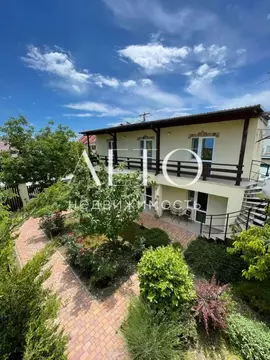 Дом в Краснодарский край, Геленджик Микрорайон Казачий хут., ул. ...