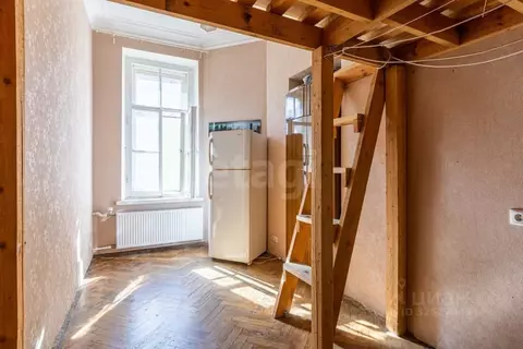 Комната Санкт-Петербург 8-я Васильевского острова линия, 23 (12.1 м)