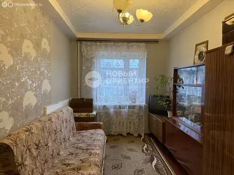 3-комнатная квартира: Нижние Серги, улица Розы Люксембург, 81 (55.6 м)