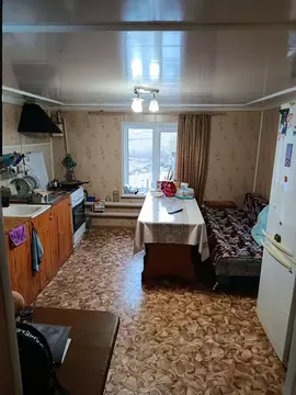 Дом в Самарская область, Исаклинский район, Два Ключа с/пос, с. ...