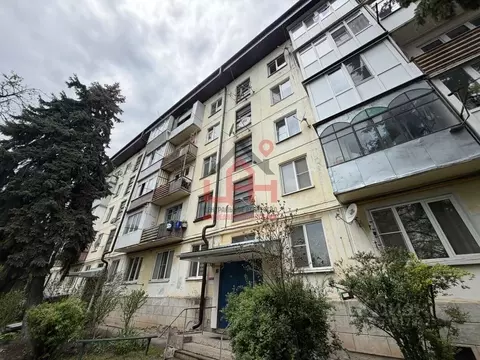 3-к кв. Ставропольский край, Ессентуки ул. Артема Сергеева, 21 (50.5 ...