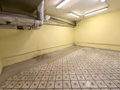 Склад в Свердловская область, Екатеринбург ул. Антона Валека, 12 (24 ...