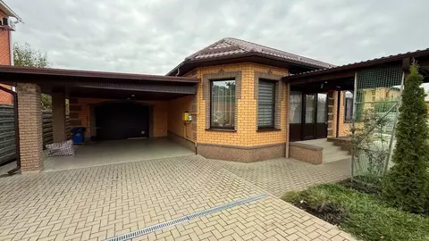 Дом в Белгородская область, Белгородский район, Тавровское с/пос, с. ...