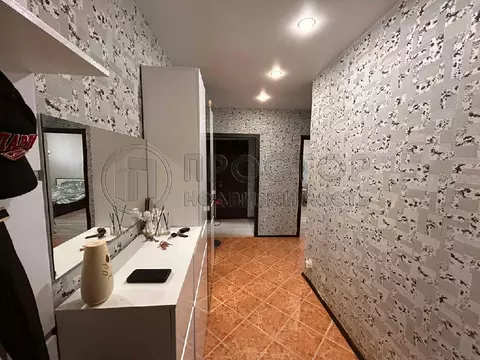 Продается 2-комнатная квартира