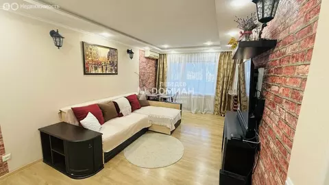 3-комнатная квартира: Новочеркасск, Платовский проспект, 37А (75.8 м)