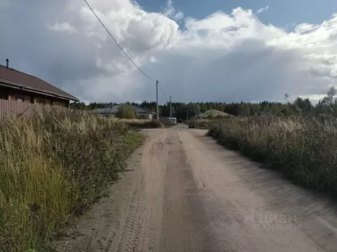 Участок в Тверская область, Калининский муниципальный округ, д. ...