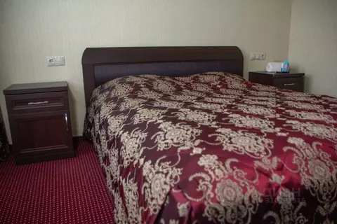 Комната Тюменская область, Тюмень ул. Челюскинцев, 12 (30.0 м)