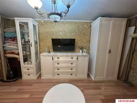 2-к кв. Краснодарский край, Краснодар Фестивальный мкр, ул. Яна ...