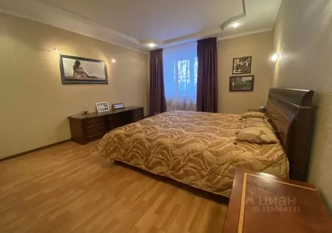 2-к кв. Татарстан, Казань просп. Победы, 18А (95.0 м)