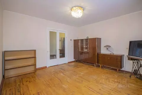 3-к кв. Свердловская область, Екатеринбург ул. Бакинских Комиссаров, ...