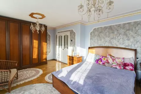 3-к кв. Тюменская область, Тюмень ул. 30 лет Победы, 132 (113.2 м)