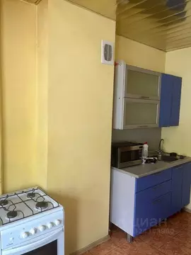 2-к кв. Волгоградская область, Волгоград Донецкая ул., 14 (69.9 м)