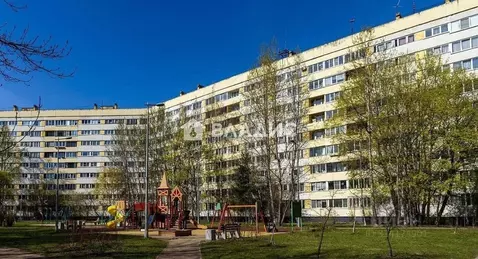 3-к кв. Санкт-Петербург ул. Есенина, 8К1 (68.8 м)