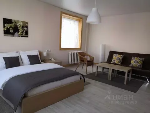 Комната Тюменская область, Тобольск 7-й мкр, 17 (35.0 м)