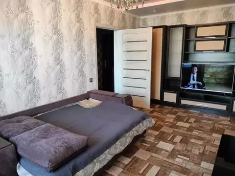 1-к кв. Курская область, Курск просп. Вячеслава Клыкова, 35 (38.0 м)