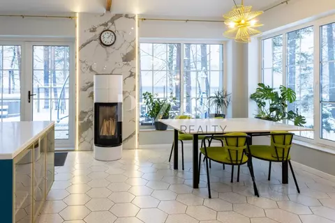 Дом в Ленинградская область, Приозерский район, Плодовское с/пос, ...