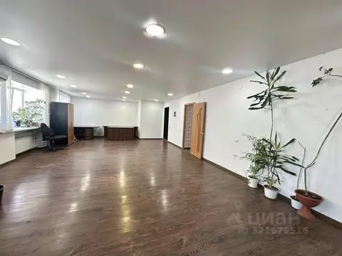 Помещение свободного назначения в Пермский край, Березники ул. Льва ...