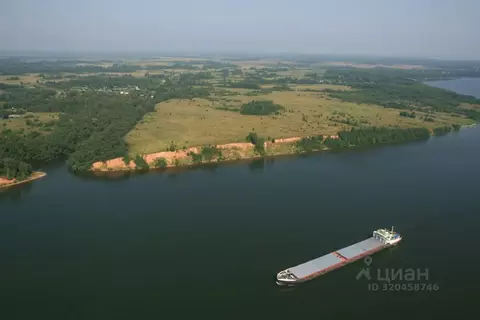 Участок в Тверская область, Кашинский муниципальный округ, д. Заволжье ...