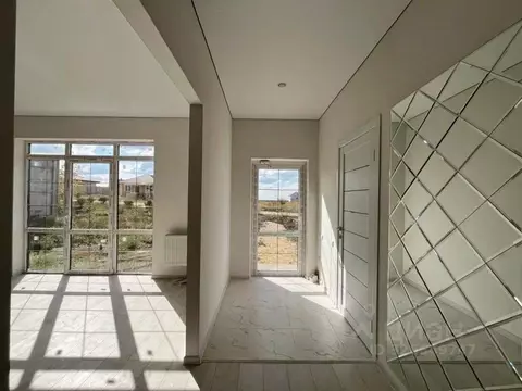 Дом в Крым, Симферопольский район, с. Трудовое ул. Зеленая (105 м)