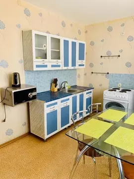 2-к кв. Омская область, Омск Омская ул., 134к1 (67.0 м)