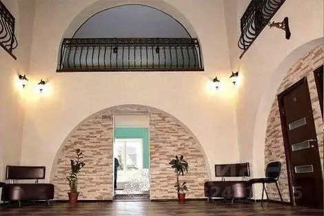 Офис в Санкт-Петербург пос. Стрельна, Тракторный пер., 1 (924 м)