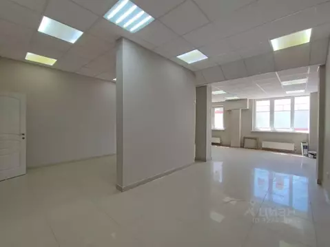 Помещение свободного назначения в Краснодарский край, Краснодар ул. ...