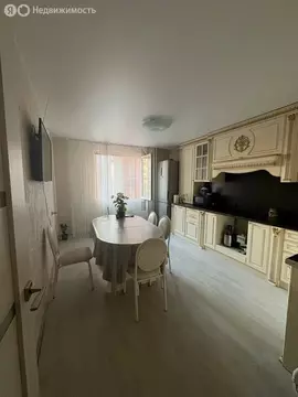 2-комнатная квартира: Краснодар, улица Академика Лукьяненко, 30 (68 м)