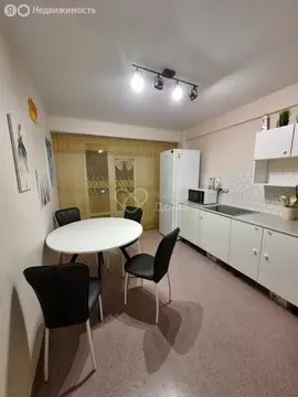 3-комнатная квартира: Волгоград, улица Фадеева, 61 (91.5 м)