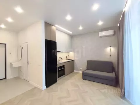 Студия Тюменская область, Тюмень ул. Братьев Бондаревых, 5 (25.0 м)