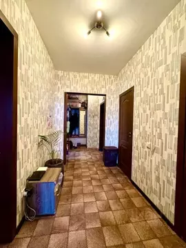 3-к кв. Ленинградская область, Гатчина Пушкинское ш., 13к3 (75.0 м)