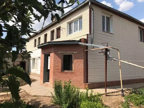 Дом в Волгоградская область, Средняя Ахтуба рп ул. Профсоюзная, 27 ...