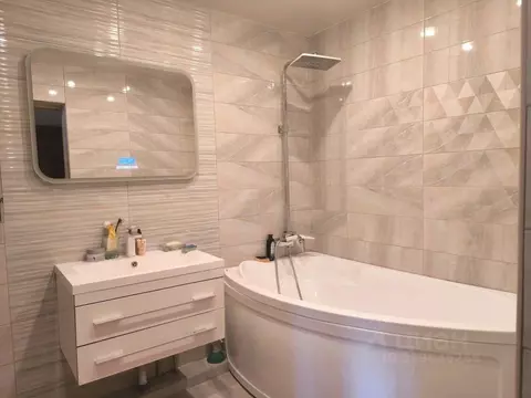 3-к кв. Кабардино-Балкария, Нальчик просп. Шогенцукова, 40 (55.0 м)