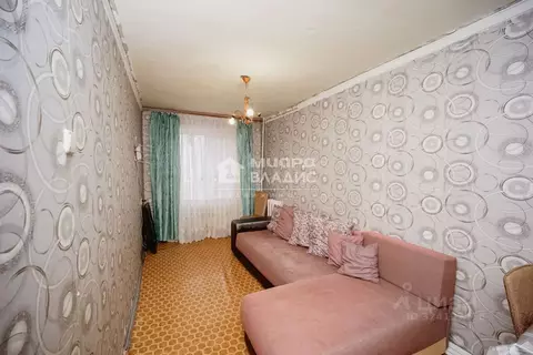 2-к кв. Омская область, Омск Заозерный мкр, просп. Менделеева, 14 ...