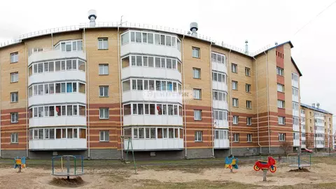 3-к кв. Курганская область, Курган Заозерный жилрайон, 6А мкр, 4А ...