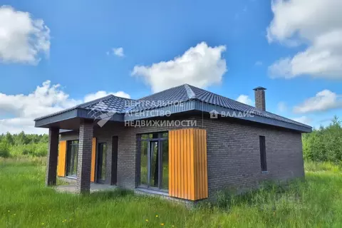 Дом в Рязанская область, Рязанский район, Дубровическое с/пос, с. ...