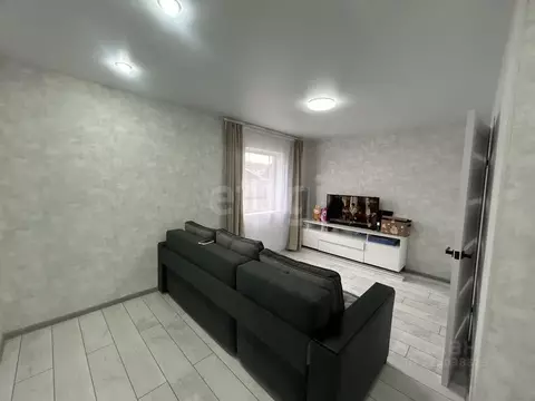 Дом в Бурятия, Иволгинский район, Сотниковское с/пос, с. Сотниково ул. ...